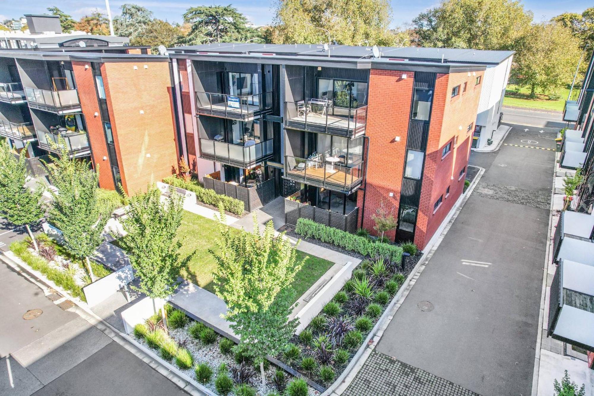 Modern & Central City - By Kosh Bnb Hamilton Luaran gambar
